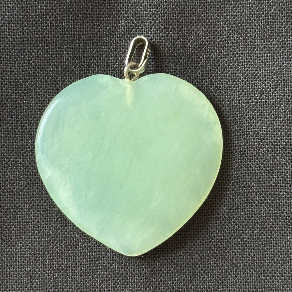 FULL HEART Genuine Jade Pendant, collectible Asian imported women’s jewelry